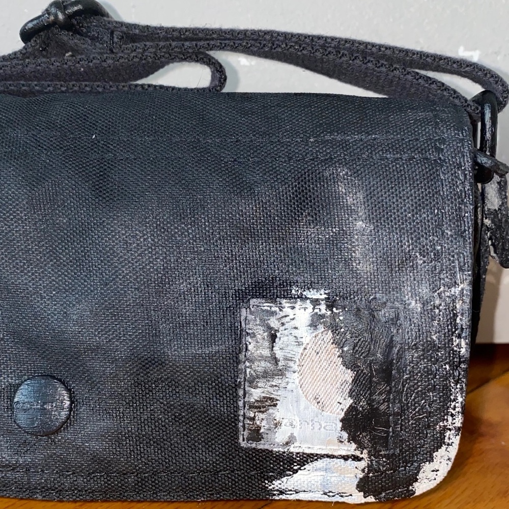 CARHARTT HAND-PAINTED ESSENTIAL CROSS BODY BAG - Picture 15 of 15